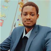 Professeur des écoles en école élémentaire depuis trois ans.
